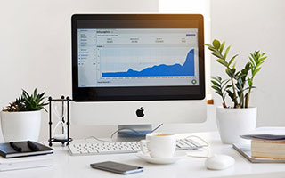 1次拥抱封神！瓜帅盛赞罗德里戈，曼城新中场之王稳了？